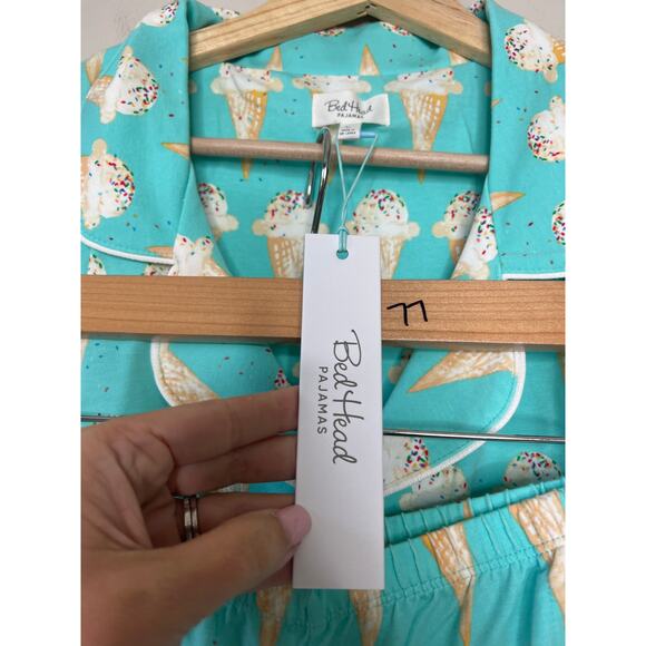 NWT Bed Head Pajamas Ice Cream Cone Print Button-Up Sleepwear Blue Size: Large - Picture 3 of 6